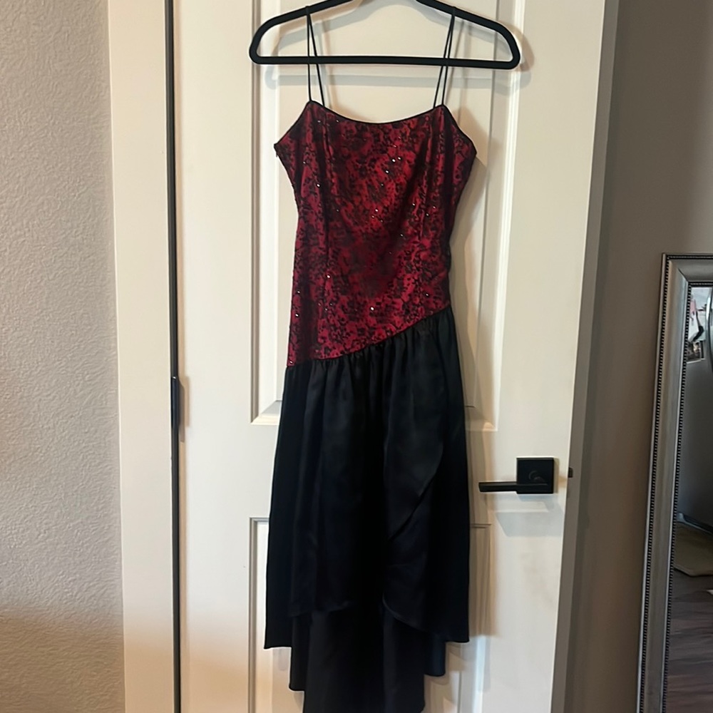 VINTAGE Gunne Sax Red Satin and Black Lace Formal Prom Dress